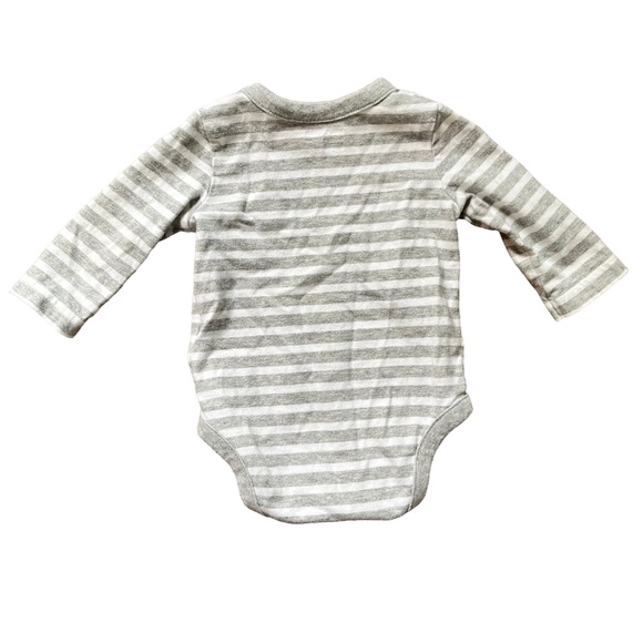 3 Gap Spring Boy Onesies / Bodysuits & 1 Carter's Tan Corduroy Pants, Size 6M - Picture 8 of 10